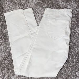 White mid-rise jeans
